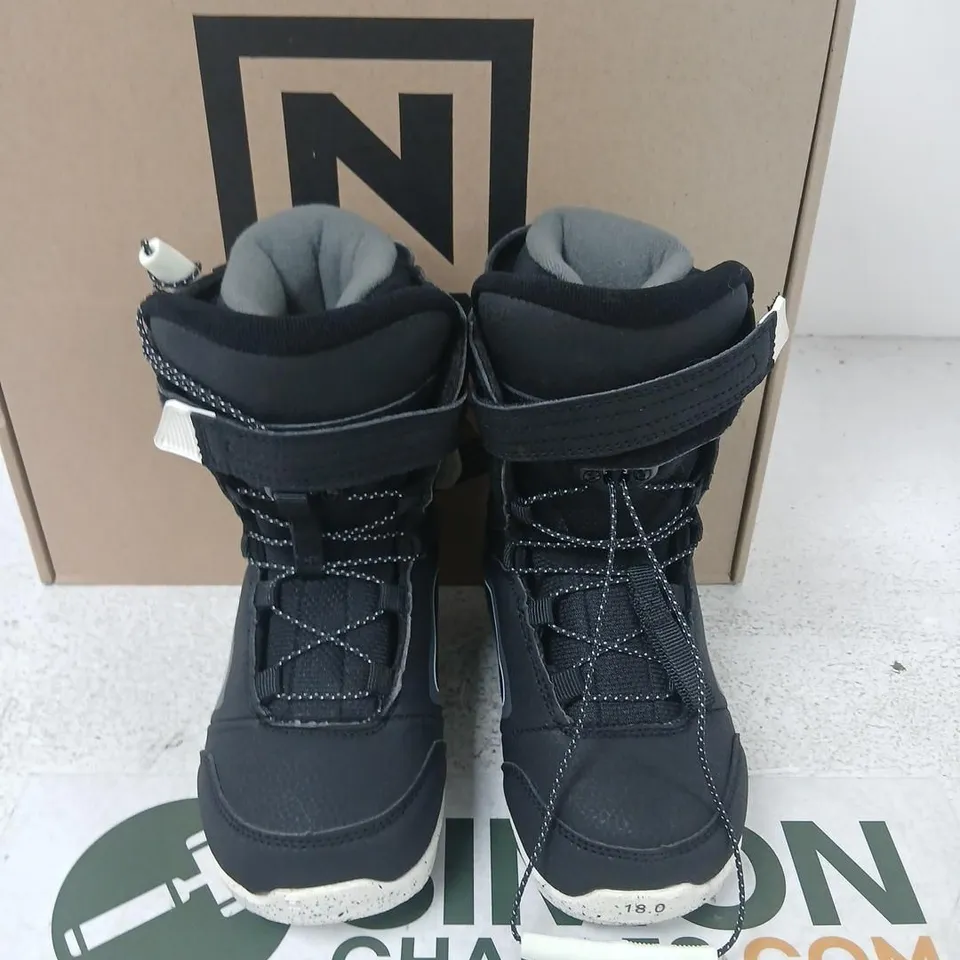 NITRO DROID QLS SNOWBOARD BOOTS – BLACK/WHITE/CHARCOAL, UK KIDS 11.5