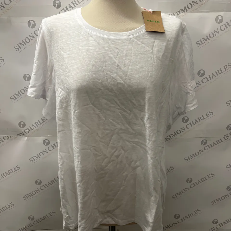 BODEN CREW NECK FLUTTER T-SHIRT IN WHITE SIZE XL