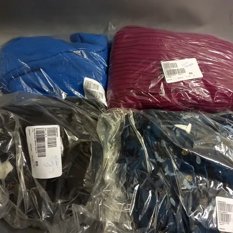 APPROXIMATELY 10 ASSORTED CLOTHING ITEMS TO INCLUDE TUNIC, TOPS, JUMPSUIT, ETC