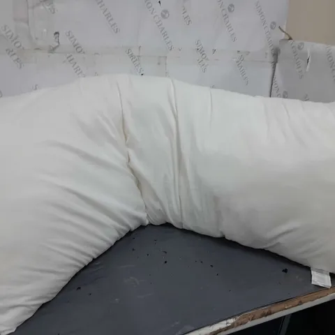 UTOPIA BEDDING PREGNANCY PILLOW