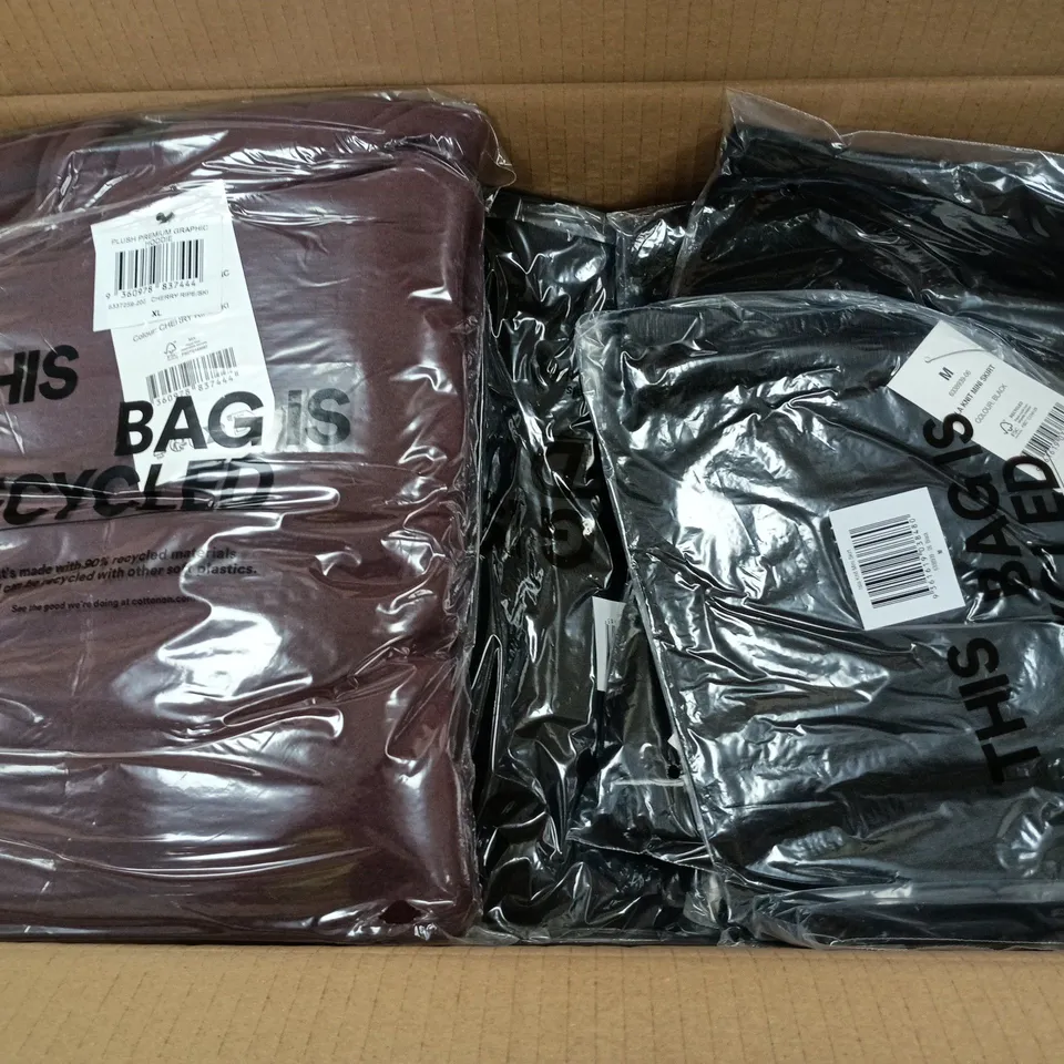 APPROXIMATELY 10 ASSORTED CLOTHING ITEMS IN VARIOUS SIZES, COLOURS & STYLES TO INCLUDE MINI SKIRT , PREMIUM GRAPHIC HOODIE 
