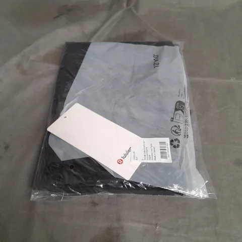 BAGGED LULULEMON WUNDER UNDER SMOOTH COVER SCRUNCH PANT IN BLACK SIZE 8