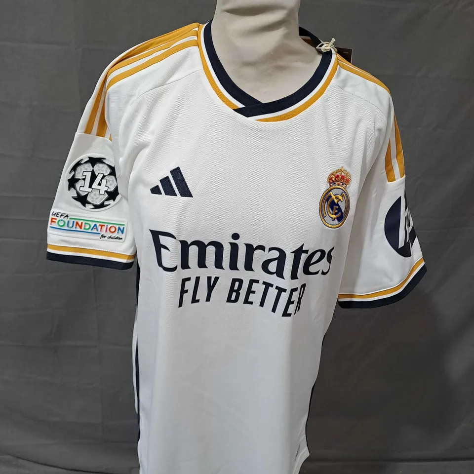 ADIDAS REAL MARID FOOTBALL SHIRT IN WHITE - NACHO 6 -  MEDIUM