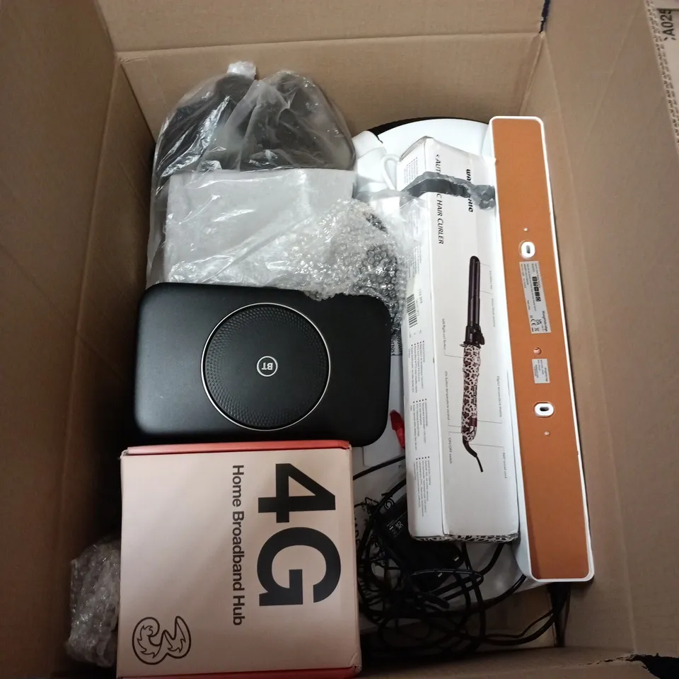 BOX OF APPROXIMATELY 15 ASSORTED HOUSEHOLD ITEMS TO INCLUDE WAVE CHIC HAIR CURLER, FAN HEATER, HOME BROADBAND HUB ETC