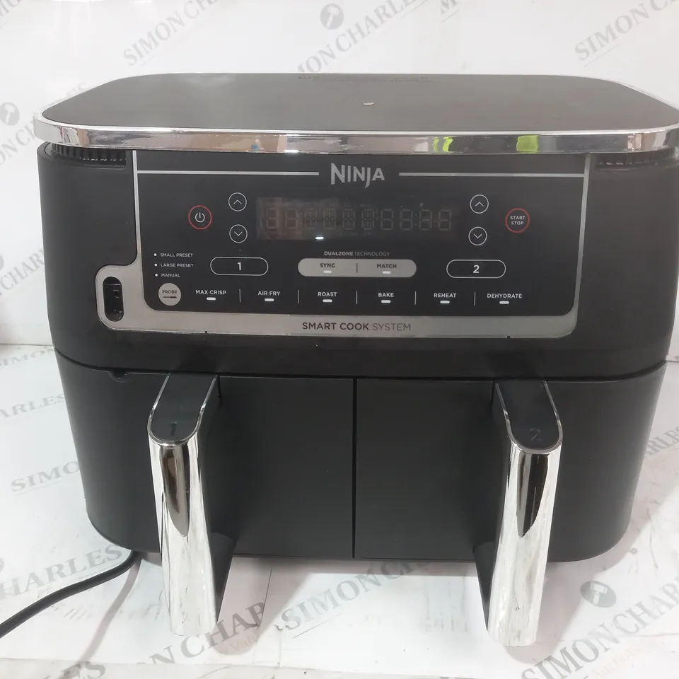 BOXED NINJA FOODI MAX DUALZONE AIR FRYER AF451UK