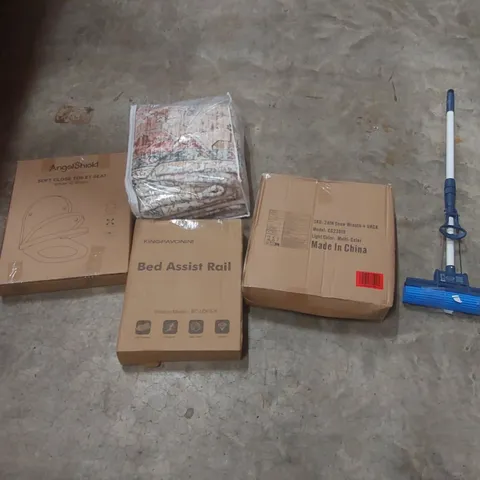 PALLET CONTAINING ASSORTED ITEMS TO INCLUDE: SPONGE MOP, TOILET SEAT, MIRROR, SNOW WREATH, BED ASSIST RAIL, RUG ECT