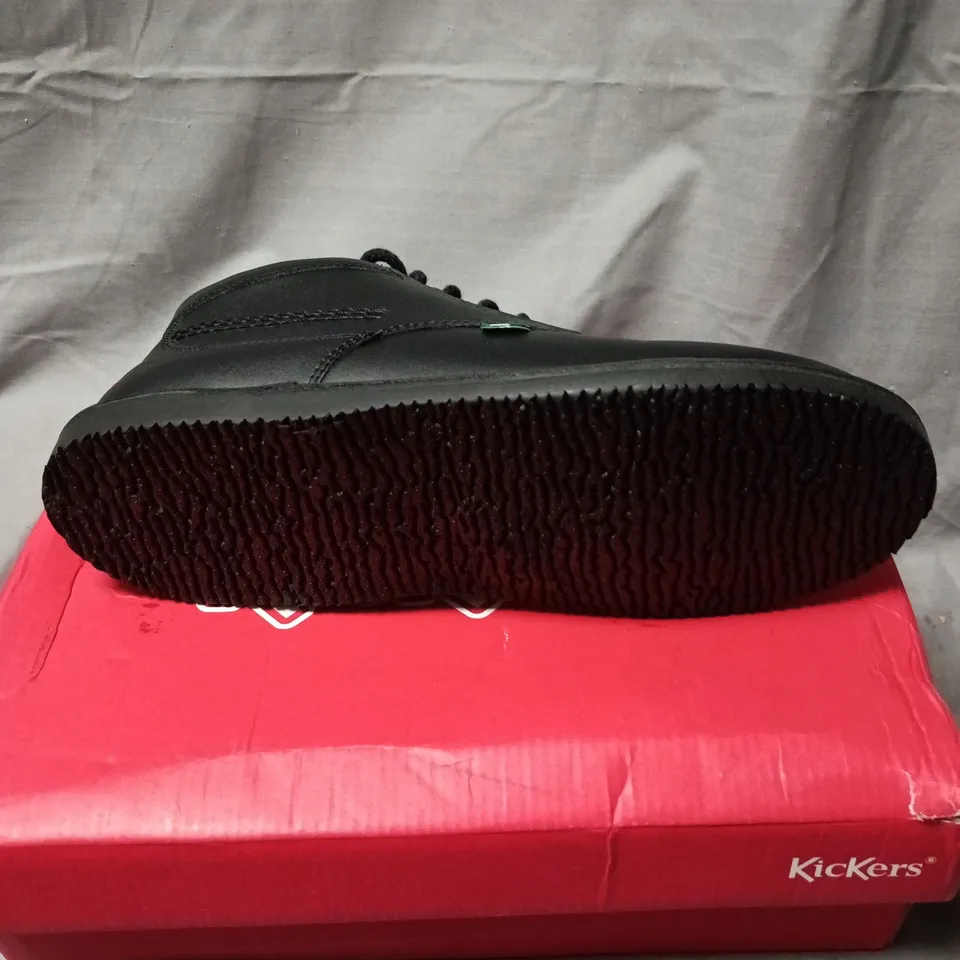 KICKERS BLACK LEATHER BOOTS – MEN'S SIZE 39 BOXED