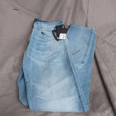 REPLAY HYPERFLEX ANBASS JEANS IN MED BLUE SIZE 34W R