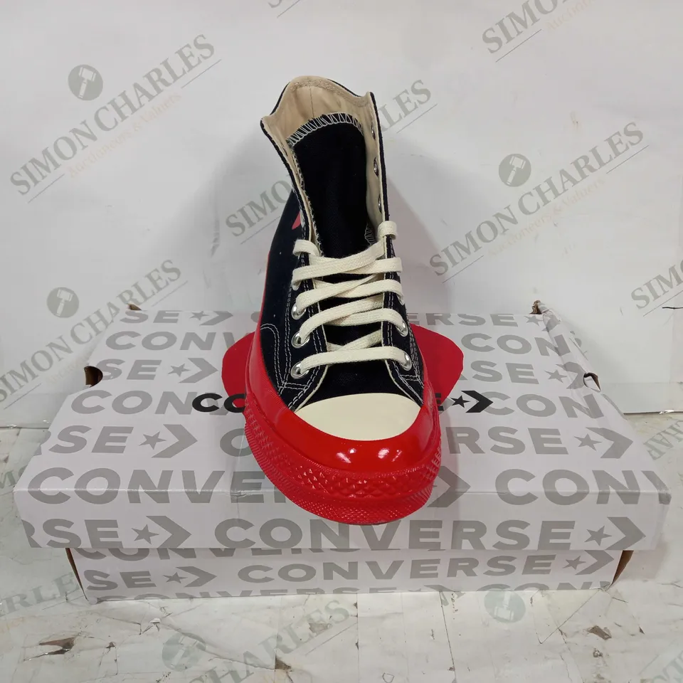 BOXED PAIR OF CONVERSE ALL STAR PLAY CANVAS SHOES IN BLACK/RED UK SIZE 8.5