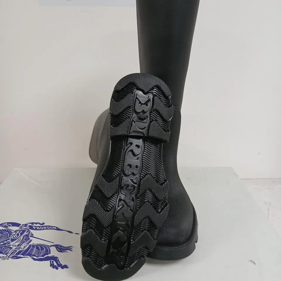 BURBERRY BLACK KNEE-HIGH RUBBER BOOTS – MEN'S UK 10 (EU 44)