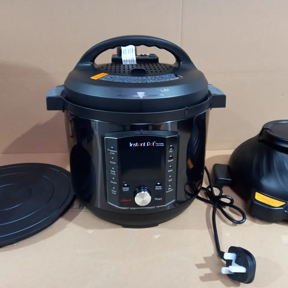 INSTANT POT PRO CRISP AIR FRYER 