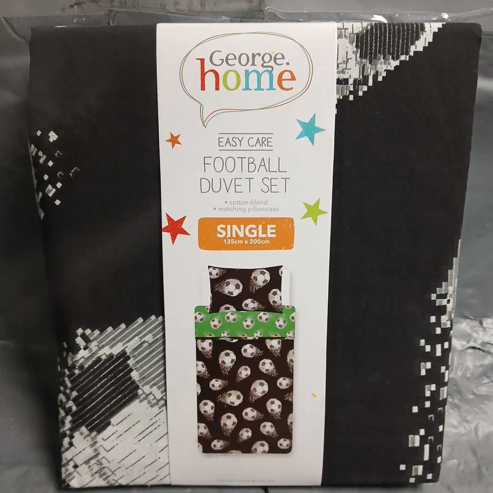 AS NEW SINGLE FOOTBALL THEMED DUVET SET