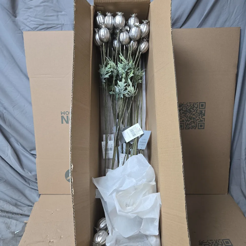 2 X BOX OF APPROXIMATELY 11 GISELA GRAHAM SILVER FLOWER DECORATIONS