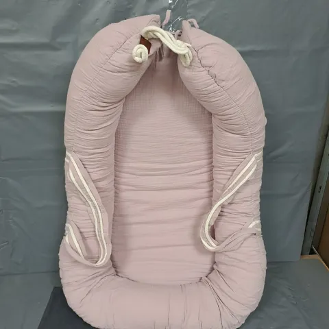 PADDED BABY NEST