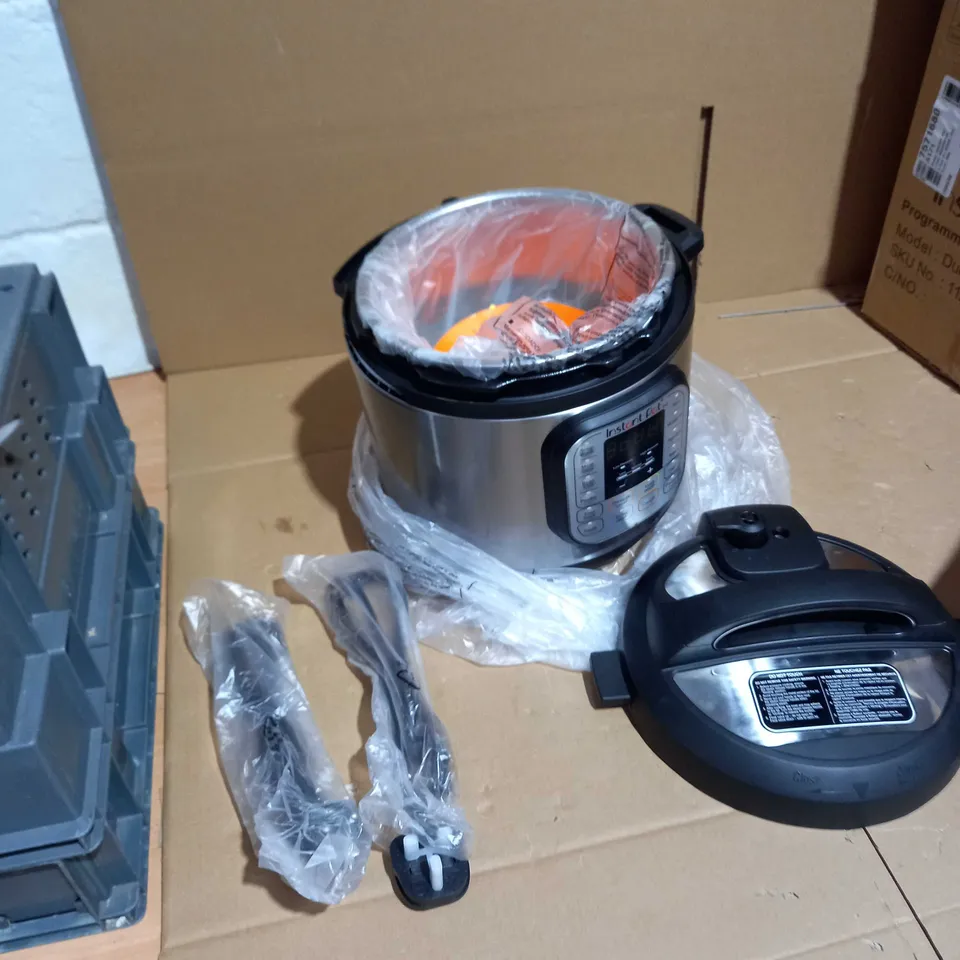 INSTANT POT DUO SMART PRESSURE COOKER