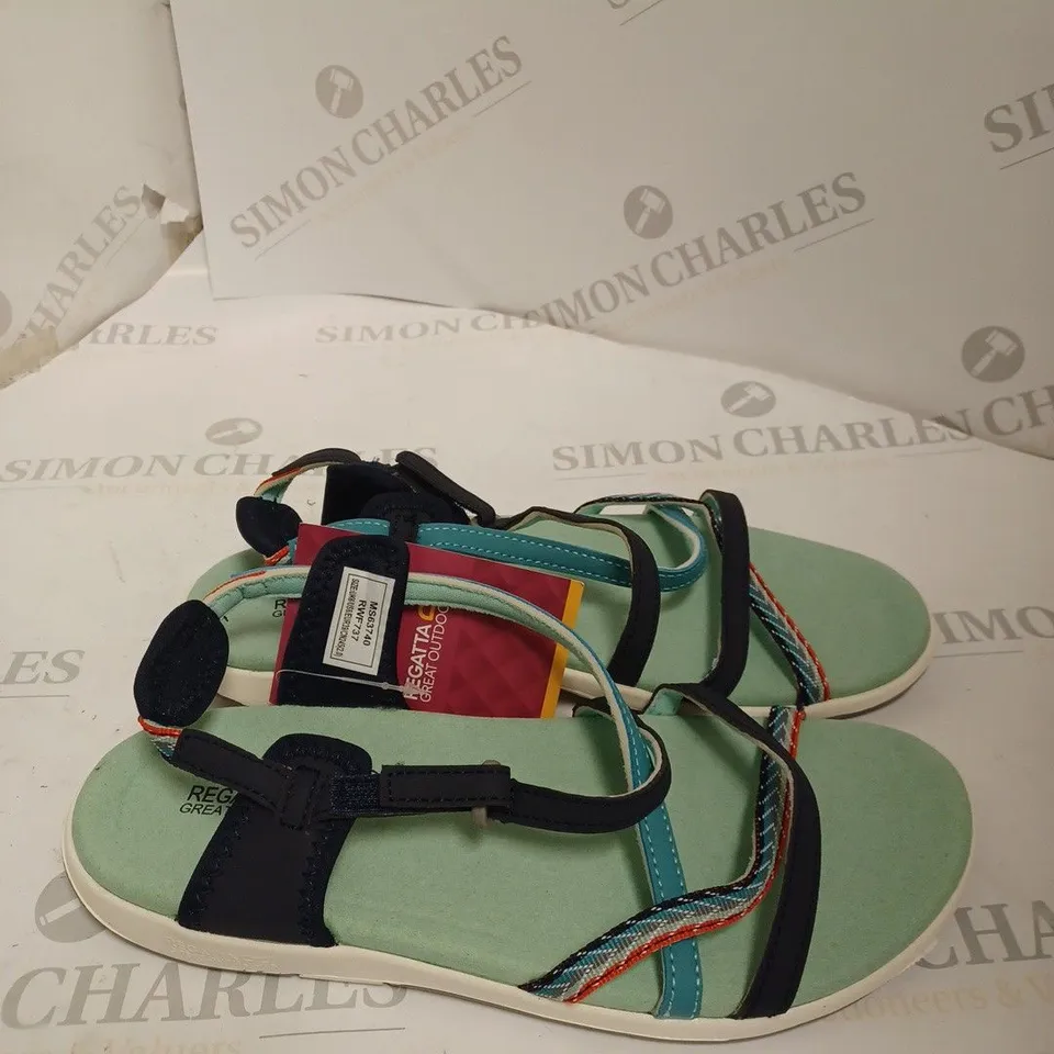 REGATTA LADY SANTA ROMA SANDALS SIZE 6