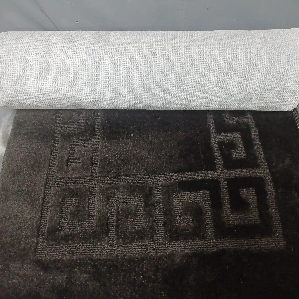 UNBRANDED RUG - BLACK - SIZE UNSPECIFIED