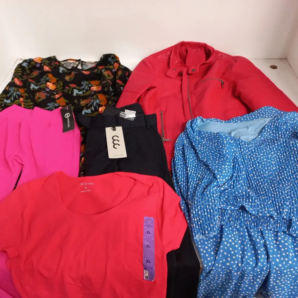 LARGE QUANTITY OF ASSORTED CLOTHING ITEMS TO INCLUDE MOOSELOVER, CLUB CLASS AND PRIMARK