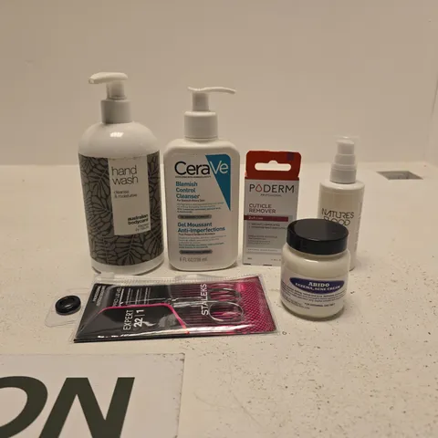 TOTE OF APPROXIMATELY 15 ASSORTED COSMETIC ITEMS TO INCLUDE CERA VE BLEMISH CONTROL, PODERM CUTICLE REMOVER, NATURES FLOOD, AUSTRALIAN BODY HAND WASH ETC