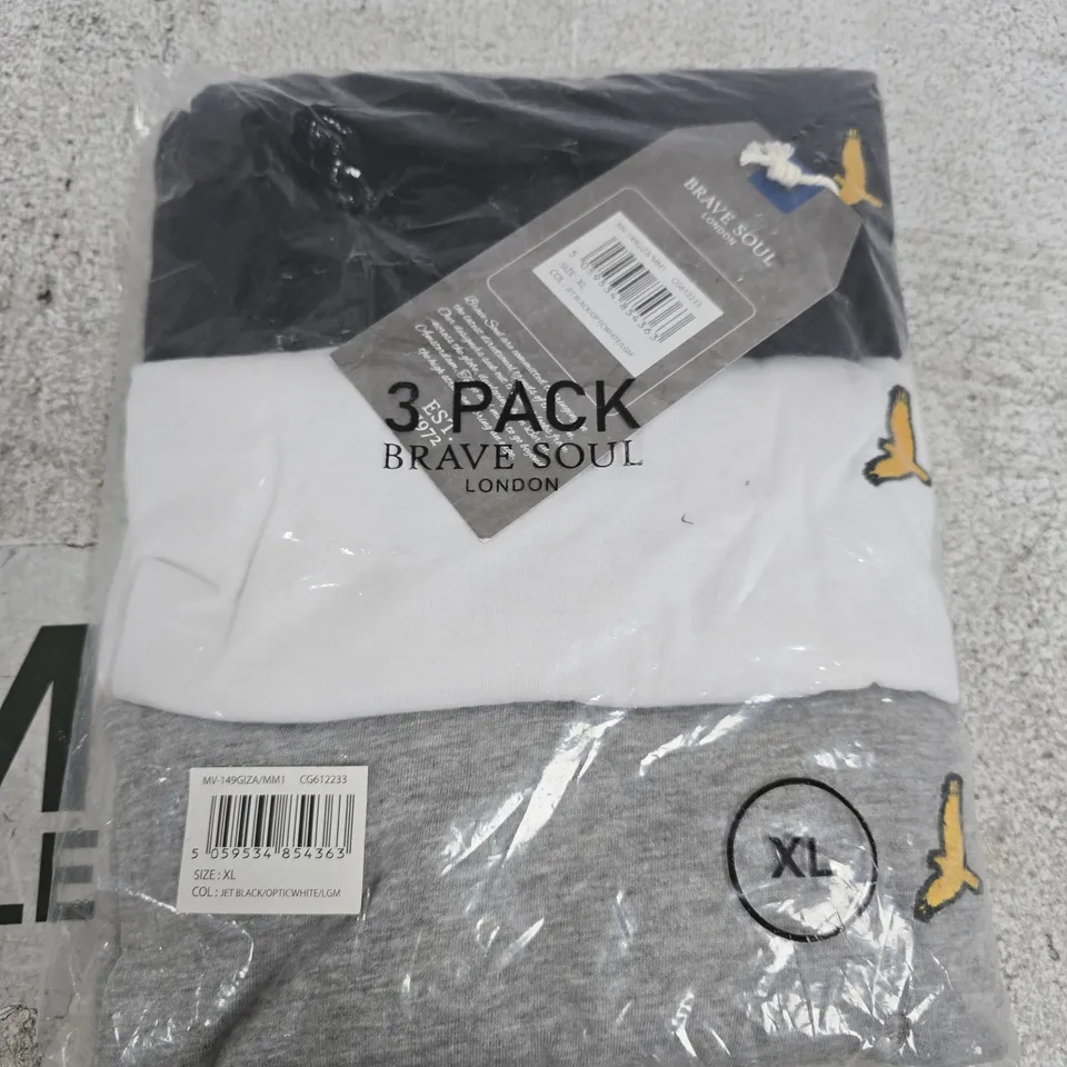 SEALED 3 PACK OF BRAVE SOUL TOPS, BLACK/WHITE/GREY - SIZE XL 