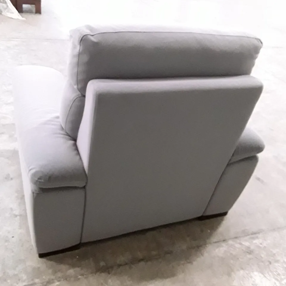 QUALITY ITALIAN DESIGNER MERRY DUE CHAIR WITH SMALL ARMS - GREY FABRIC