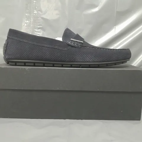 BOXED PAIR OF RUSSELL & BROMLEY REGGIE SUEDE SHOES IN NAVY EU SIZE 45