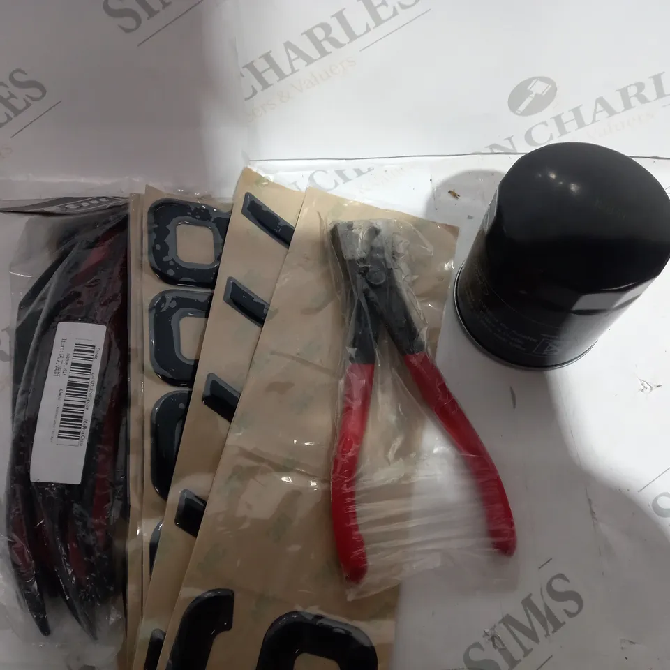 LOT OF ASSORTED ITEMS TO INCLUDE - PLATE LETTERS AND NUMBERS - CRIMPERS- OIL FILTER 