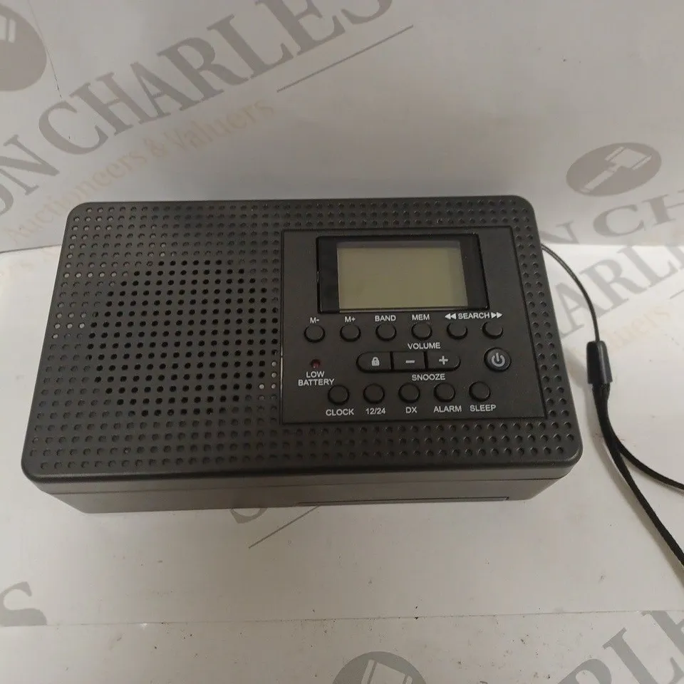 BOXED ASDATECH AM/FM POCKET RADIO ATA22AA014A