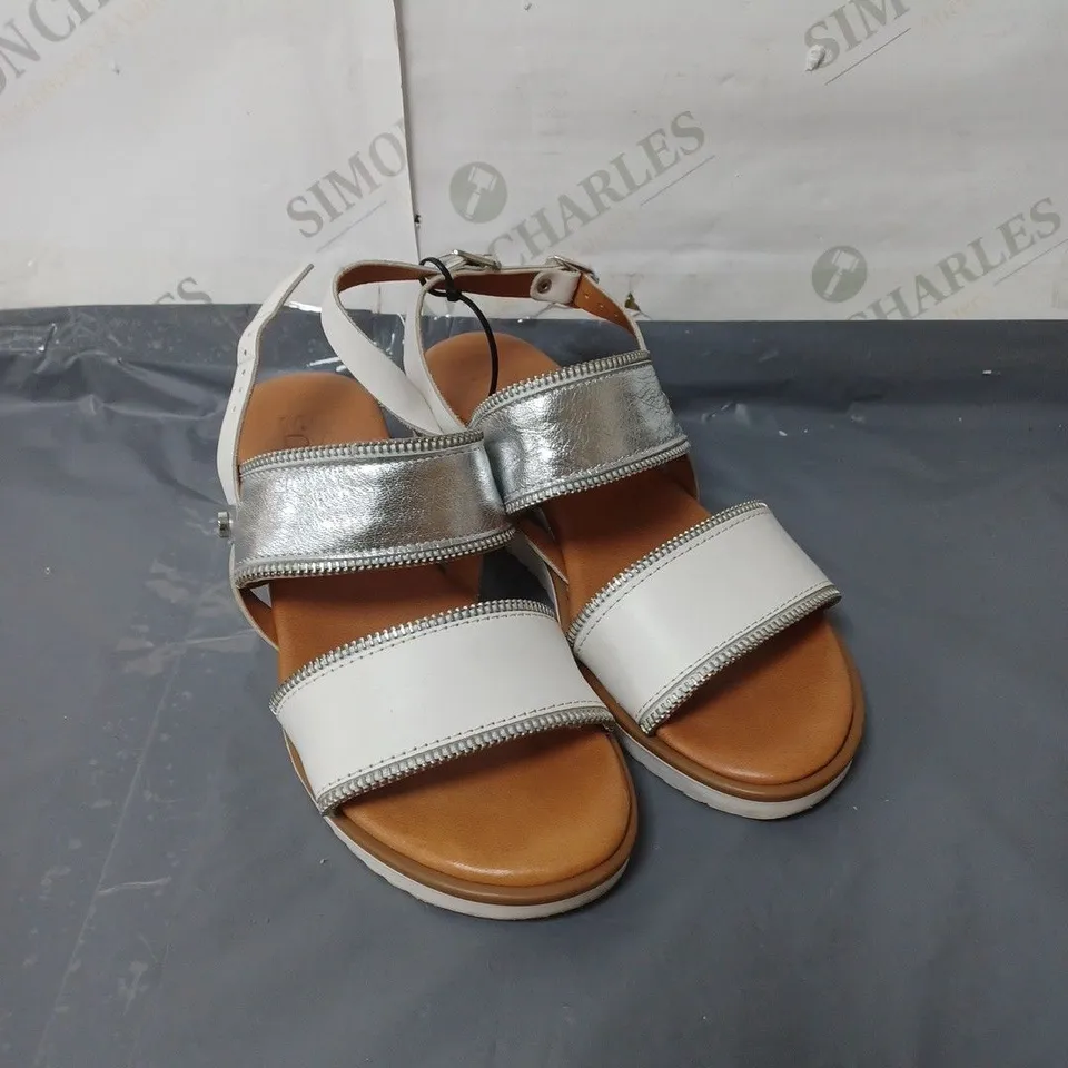 MODA IN PELLE LADIES SLIDERS WHITE AND SILVER SIZE EU 37
