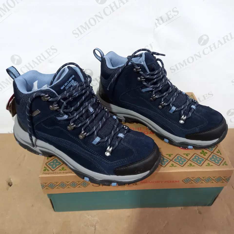 BOXED PAIR OF SKECHERS - SIZE 6