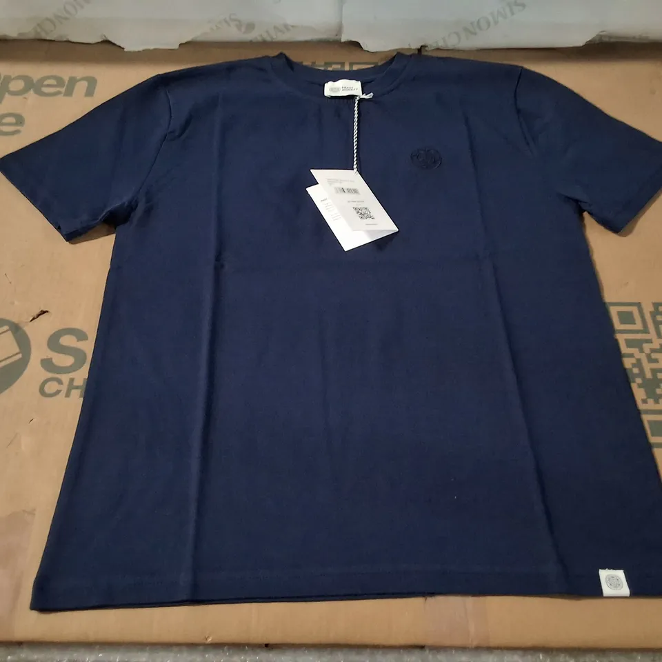 BOX CONTAINING APPROXIMATELY 16 BRASS MONKEY LADIES' T-SHIRT – NAVY, SIZE S