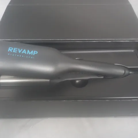 PRO GLOSS REVAMP 2 IN 1 BEACH VOLUME WAVER