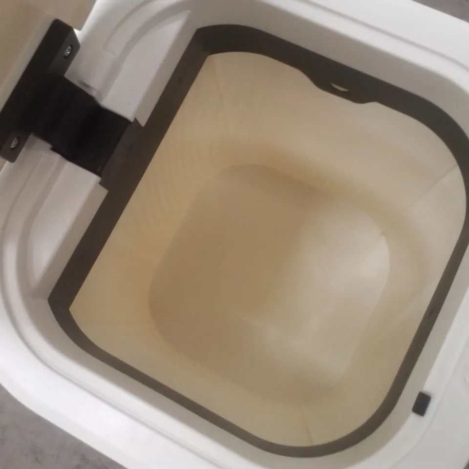 PLASTIC MOTION SENSOR WASTE BIN - 12L
