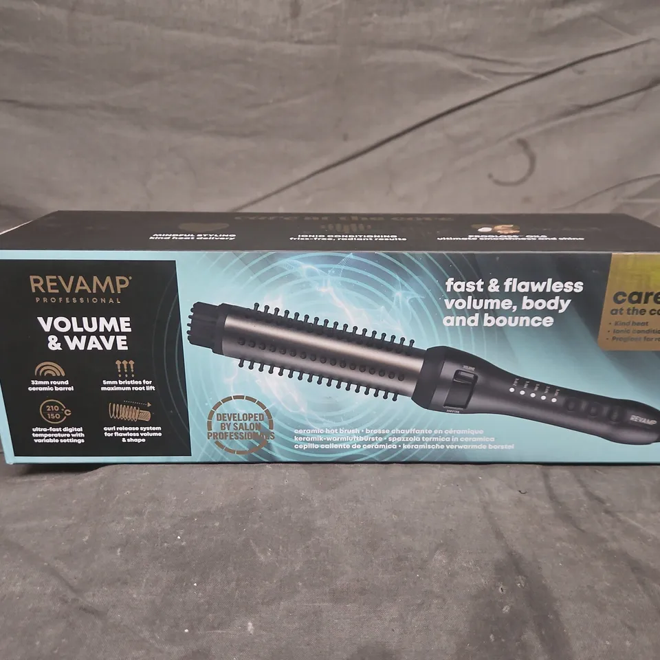 BOXED REVAMP VOLUME AND WAVE CERAMIC HOT BRUSH BR-1350X-GB