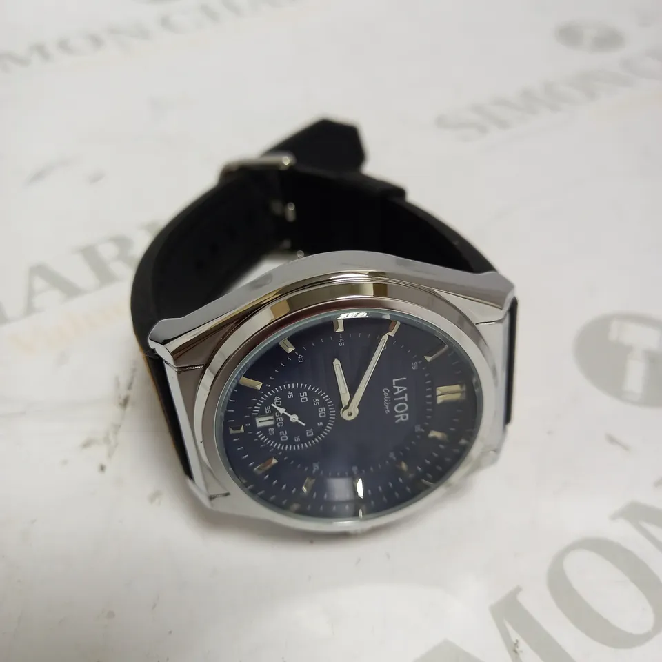 MEN’S LATOR CALIBRE L007 SUB DIAL WATCH – LEATHER/RUBBER HYBRID STRAP – BLUE DIAL - 40MM CASE – L007 MOVEMENT