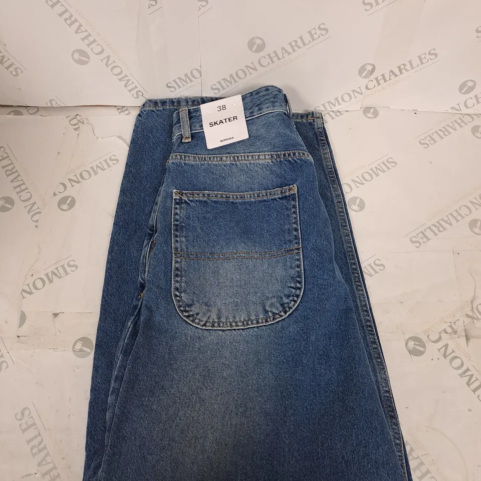 BERSHKA SKATER DENIM JEANS SIZE UNSPECIFIED