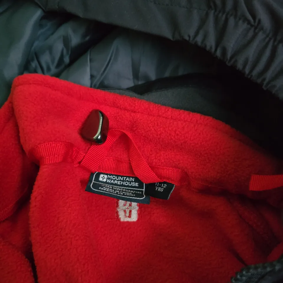 MOUNTAIN WAREHOUSE KIDS' JACKET – NAVY OUTER WITH RED FLEECE LINING, 11–12 YEARS