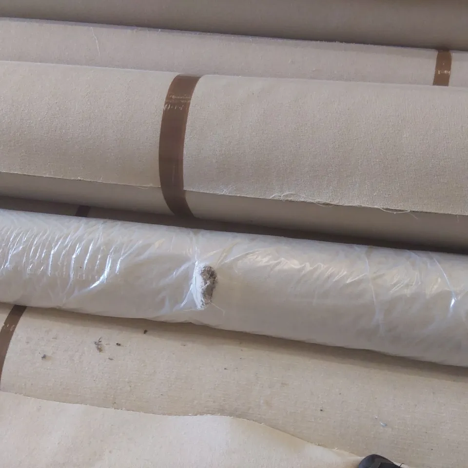 ROLL OF QUALITY HEATHCOTE SILVER LARCH CARPET - APPROXIMATELY 4 x 3m