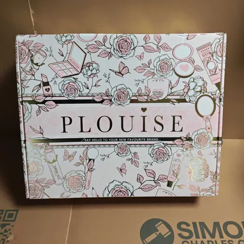 SEALED PLOUISE COSMETICS BOX SET