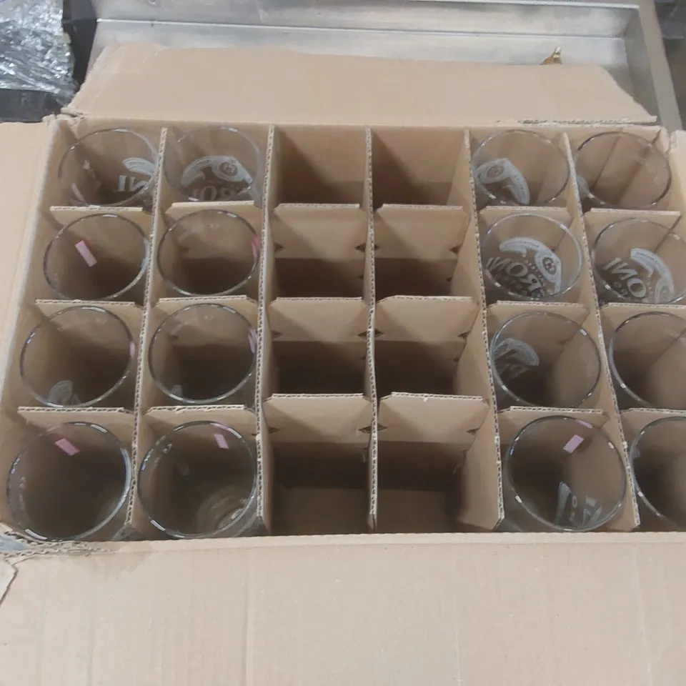 16x BOXED PERONI PINT GLASSES