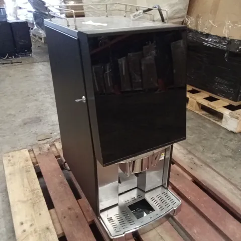 COFFETEK GOURMET VITRO 6 4-CANNISTER TOUCH DISPLAY COMMERCIAL COFFEE MACHINE