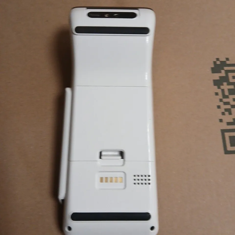VERIFONE HANDHELD PAYMENT TERMINAL 