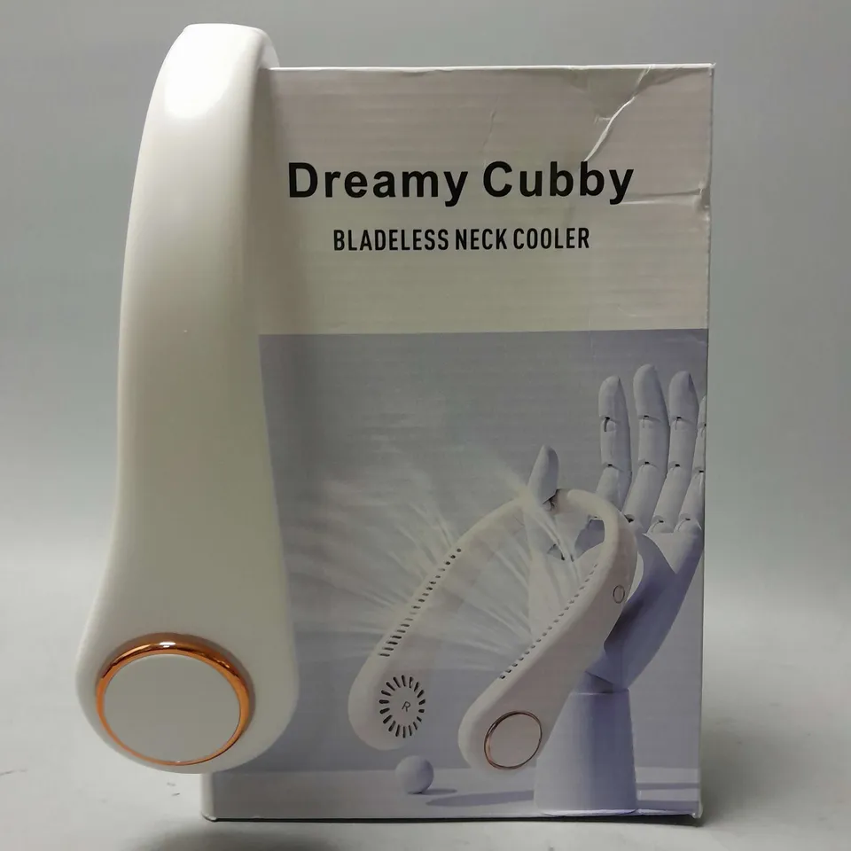 BOXED DREAMY CUBBY BLADLESS NECK COOLER IN WHITE