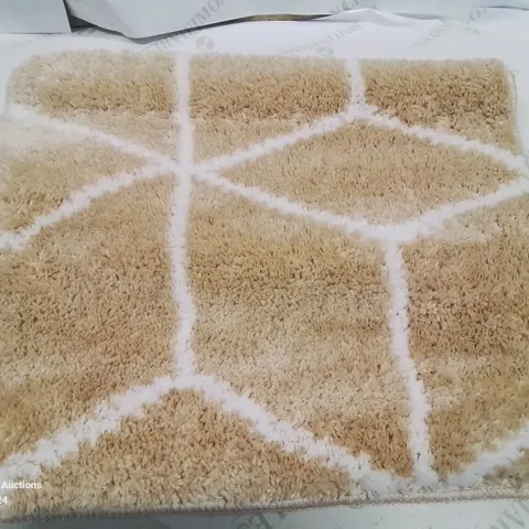 BRAND NEW PACO HOME 540 KAUNAS 60X100CM BEIGE BATH MAT