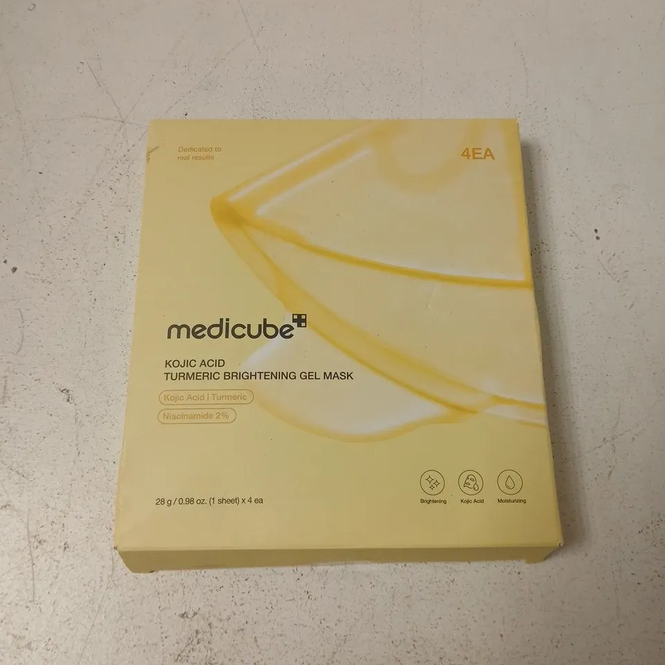 BOXED MEDICUBE KOJIC ACID TURMERIC BRIGHTENING GEL MASK – SET OF 4