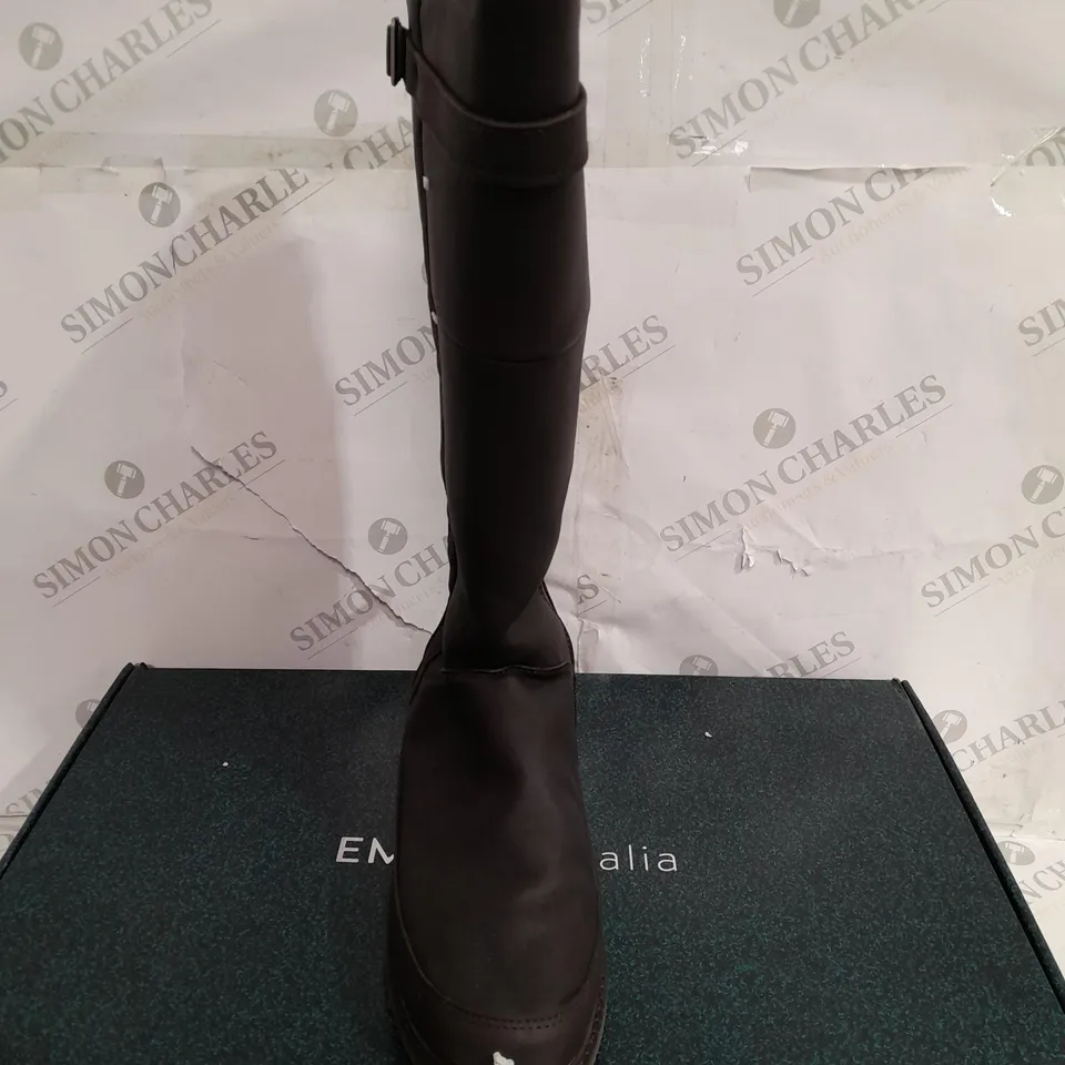 BOXED EMU NATASHA LEATHER BOOTS, ESPRESSO - SIZE 6