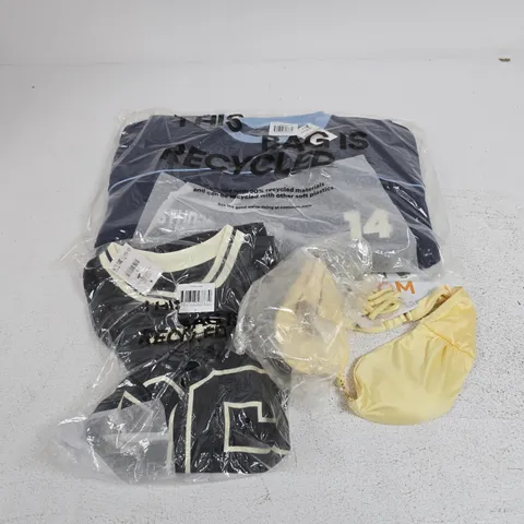 APPROXIMATELY 9 ASSORTED CLOTHING ITEMS IN VARIOUS SIZES, COLOURS & STYLES TO INCLUDE GRAPHIC CREW SWEATER, FOOTBALL JERSEY, BIKINI TOP, ETC