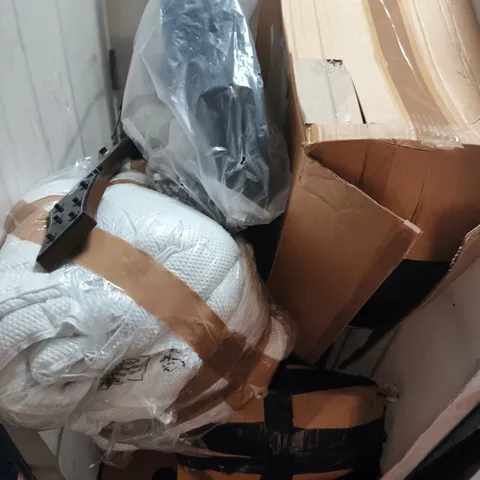 CAGE OF APPROXIMATELY 8 ASSORTED HOUSEHOLD ITEMS - COLLECTION ONLY