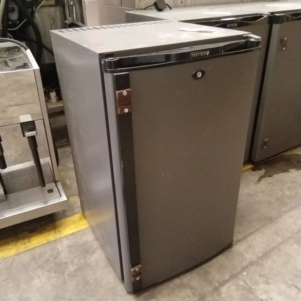 TEFCOLD MINI BAR FRIDGE