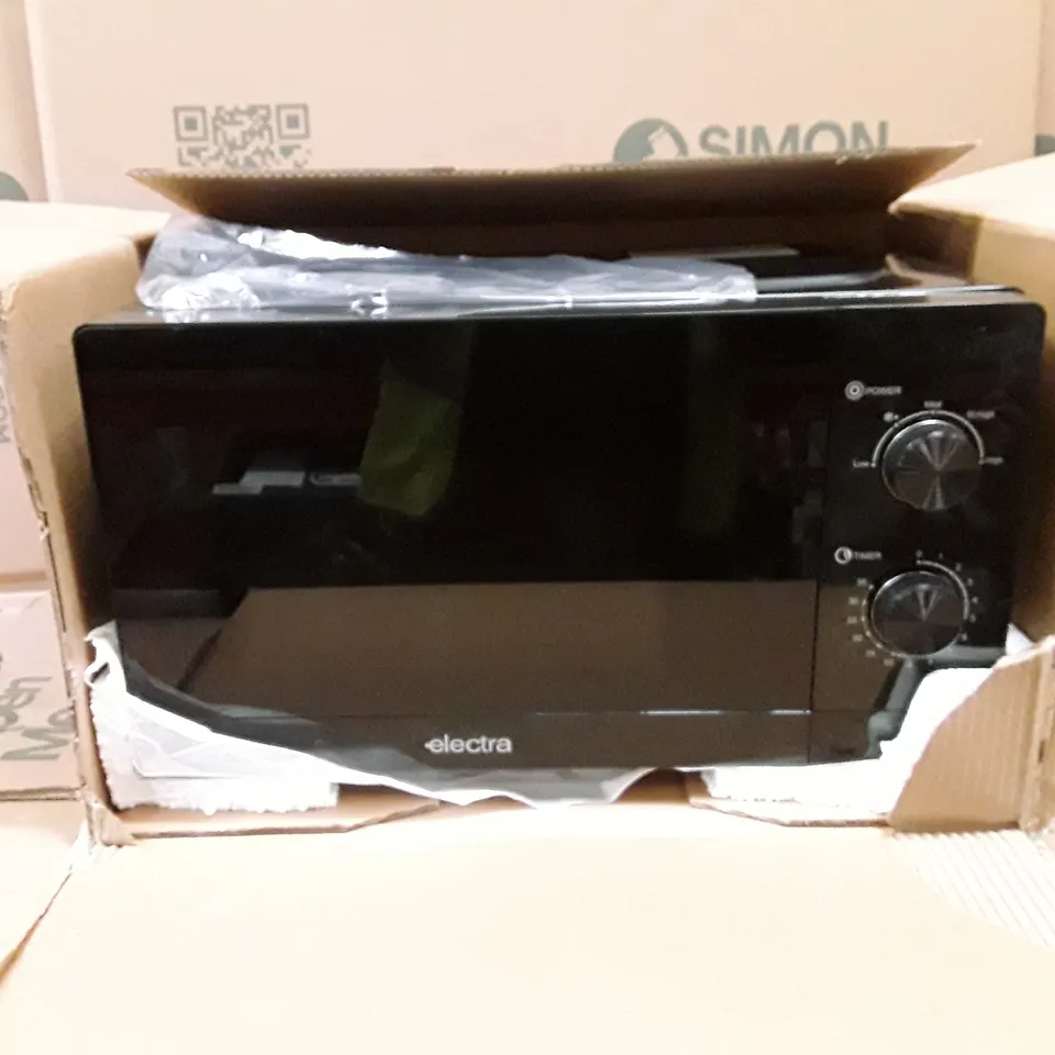BOXED LEE TRAY MICROWAVE OVEN MWSM20LB BLACK